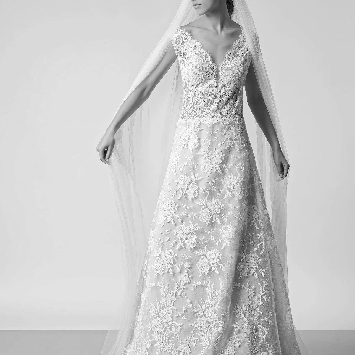 Deplus bridal custom made
